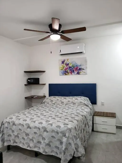 Center Queen Studio Apartman Isla Mujeres 0*,  Mexikó